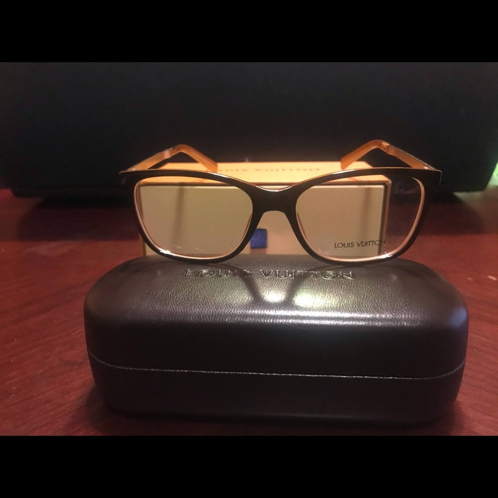 Louis Vuitton Eyeglasses - Picture 3 of 8